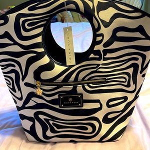 Trina Turk Pacific Beach Bag in swirl pattern on cotton canvas. NWT